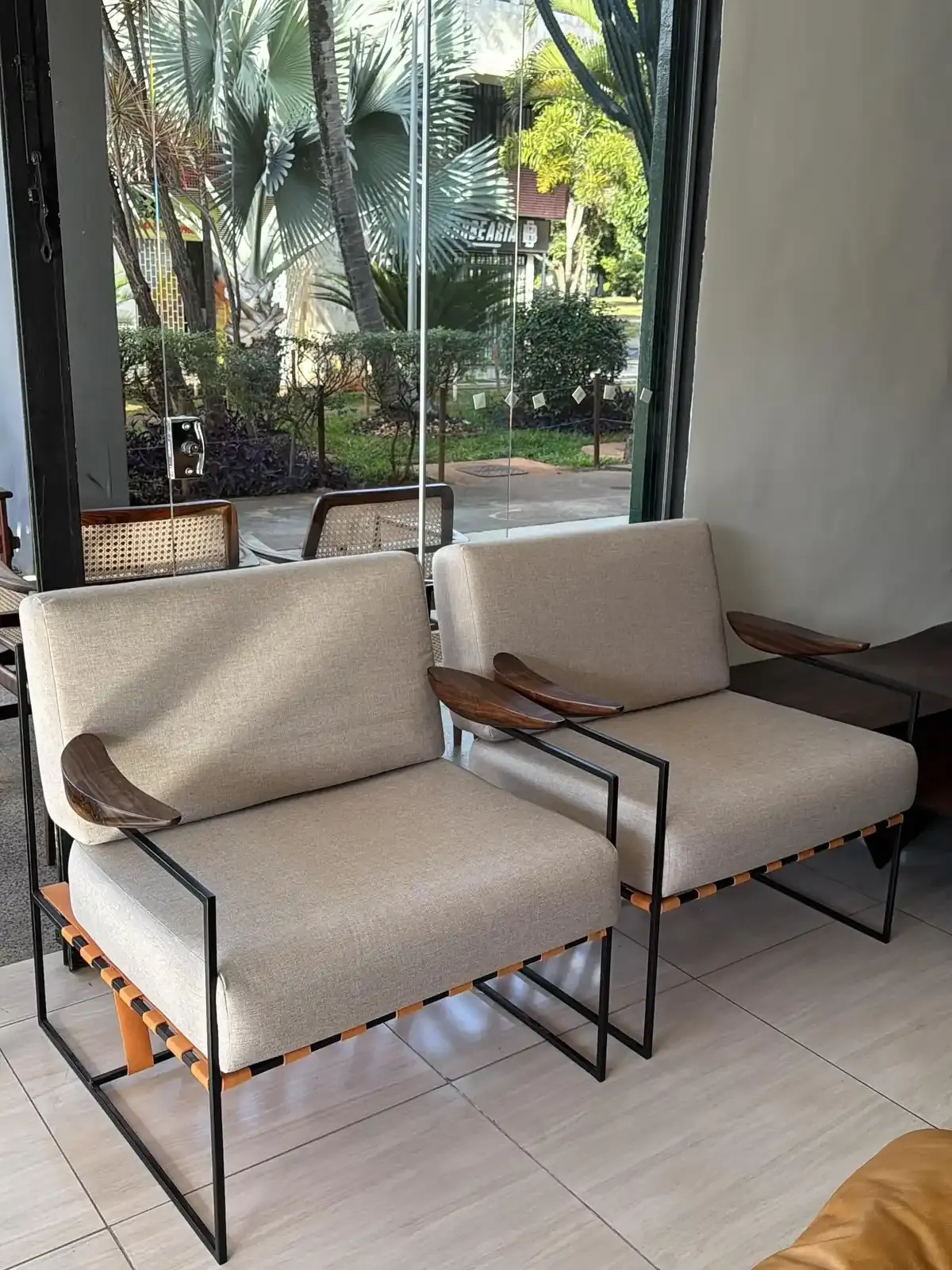 Par de Poltronas Annette - Foto 2